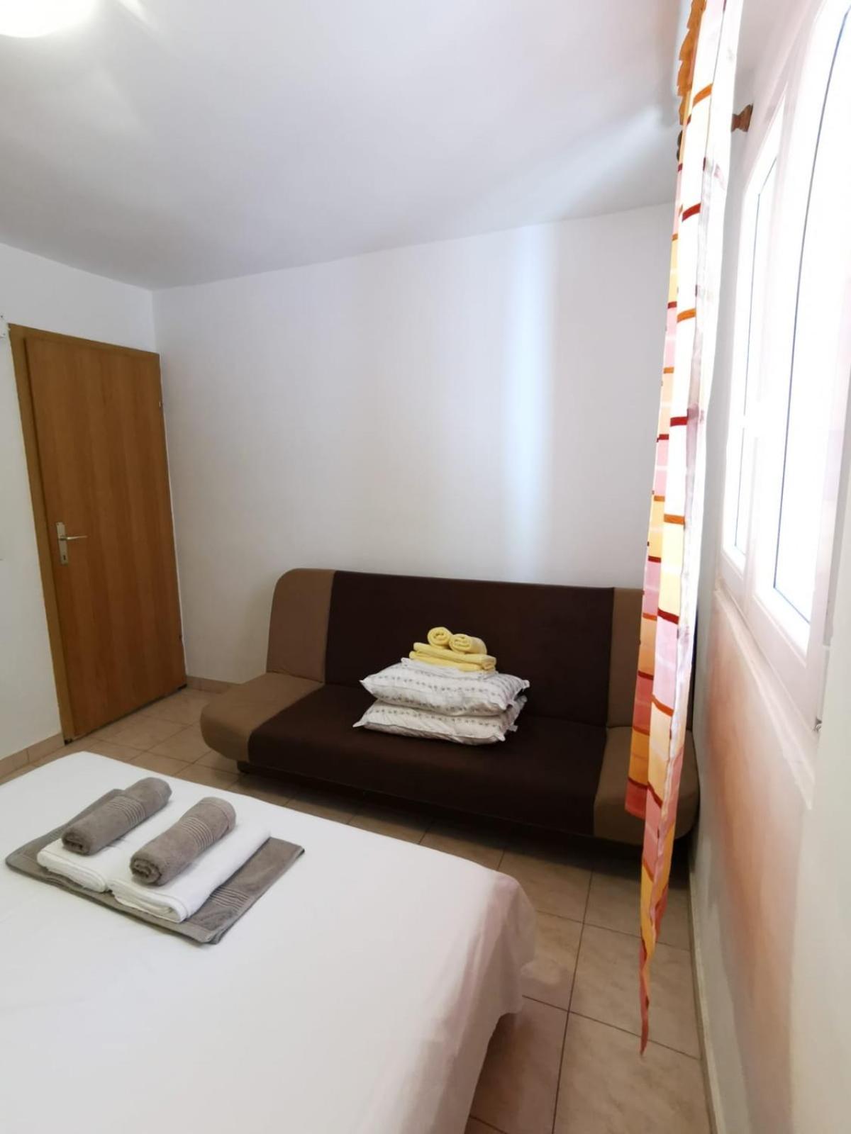 Apartments By The Sea Mimice, Omis - 14230 Zimmer foto